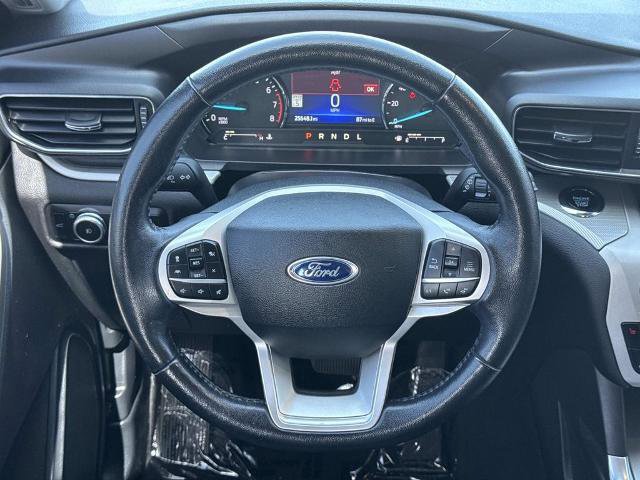 Certified 2023 Ford Explorer XLT w/ Equipment Group 202A image 9