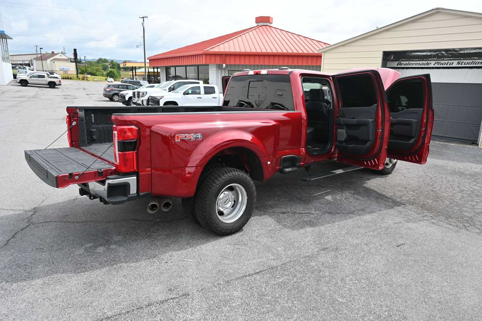Certified 2025 Ford F350 Lariat w/ Lariat Ultimate Package AWD/4WD image 42