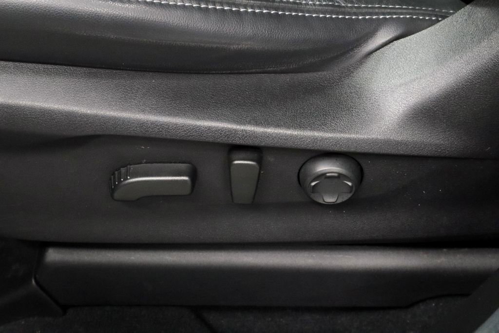 Used 2024 Subaru Ascent Touring image 29