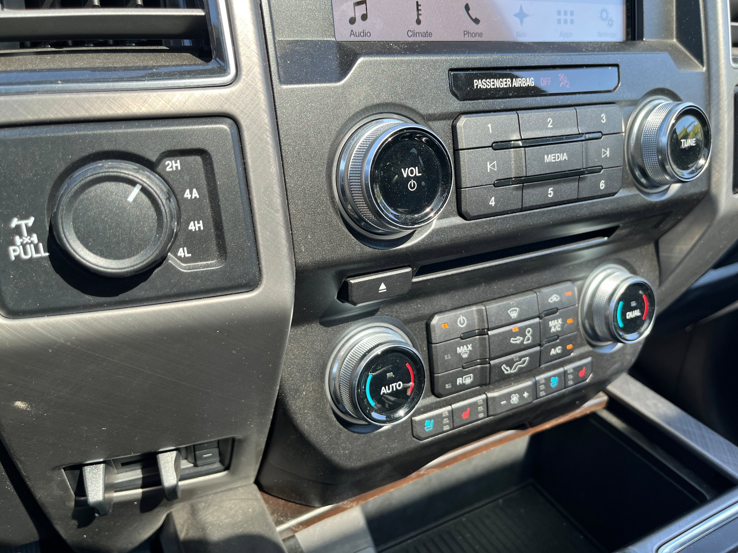 Certified 2018 Ford F150 Limited AWD/4WD image 18
