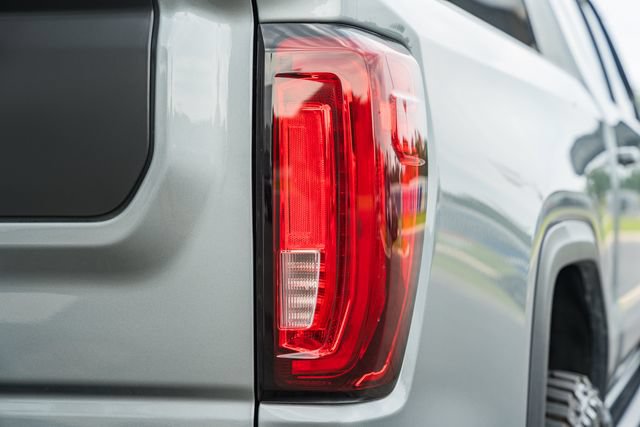 Used 2023 GMC Sierra 1500 AT4X w/ AT4X AEV Edition AWD/4WD image 8