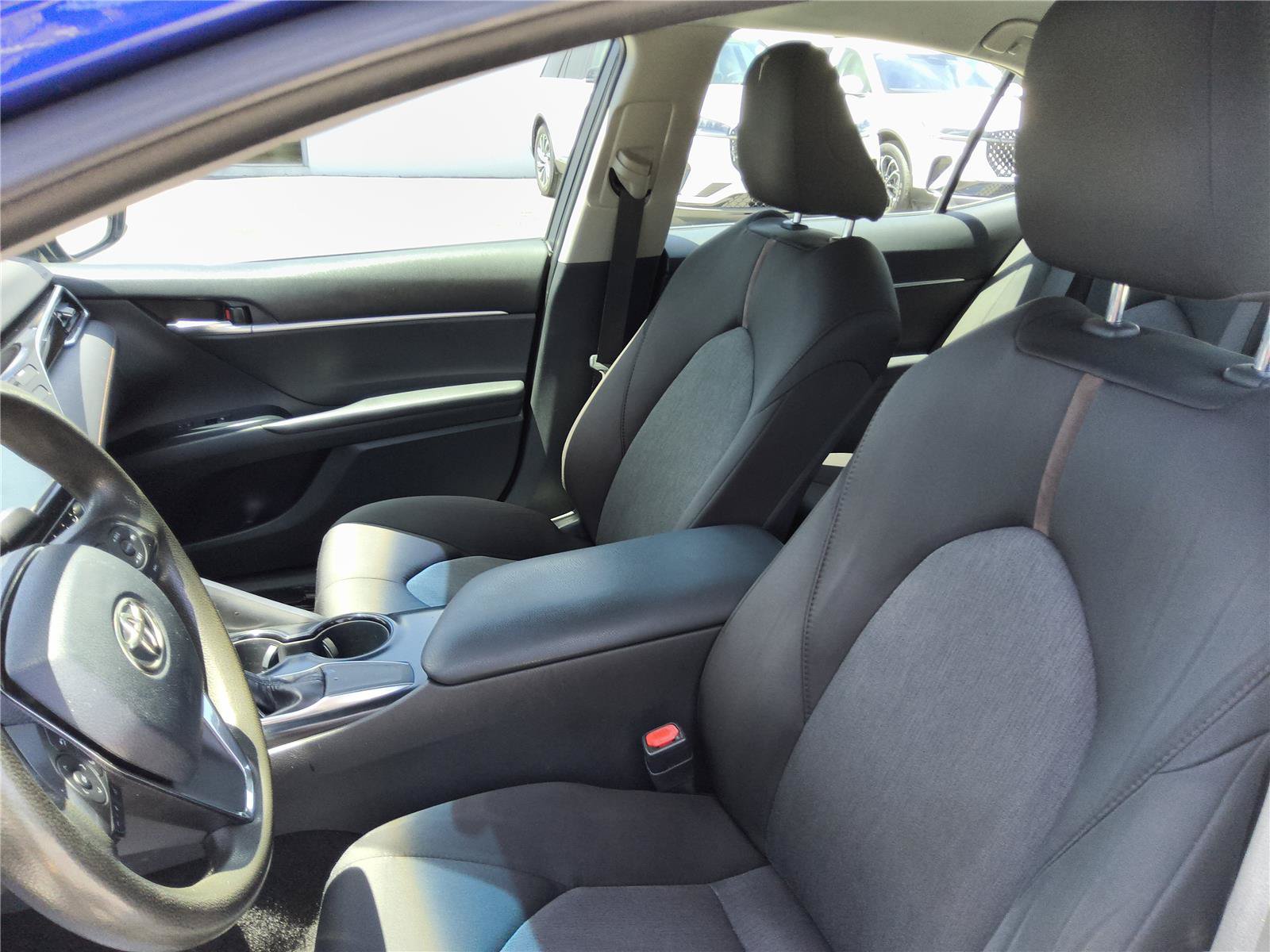 Used 2018 Toyota Camry LE FWD image 17