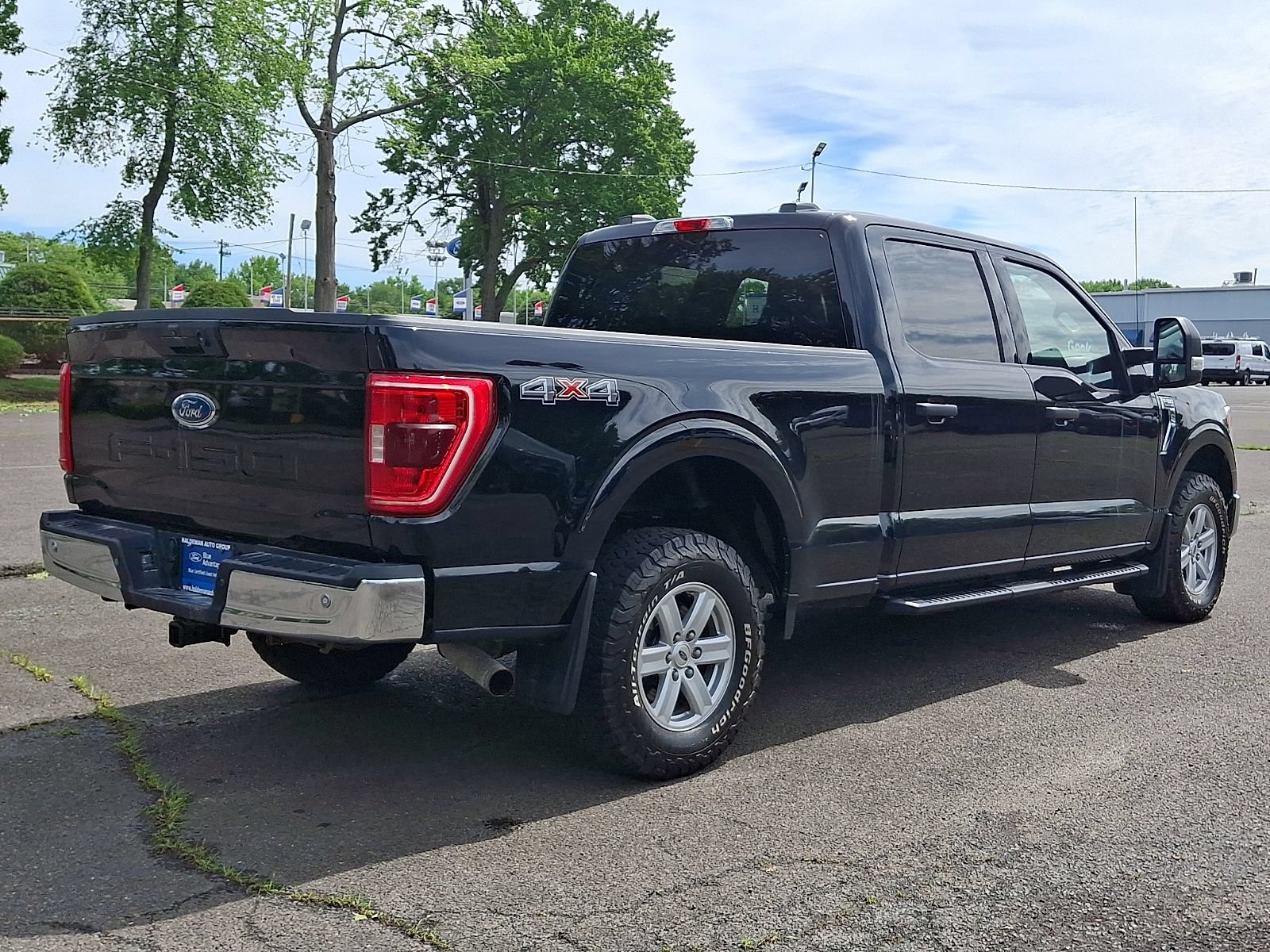 Certified 2022 Ford F150 XLT w/ Equipment Group 301A Mid AWD/4WD image 7