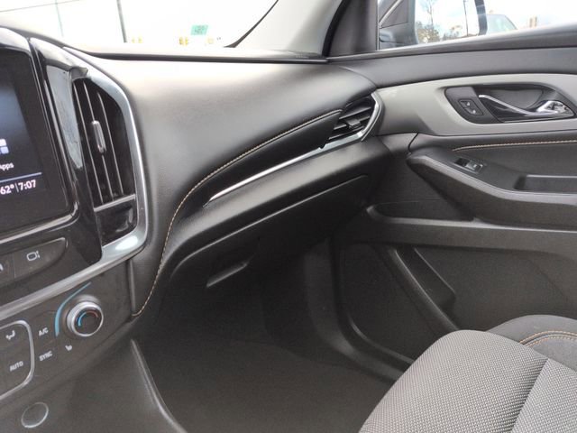 Used 2021 Chevrolet Traverse LT image 39