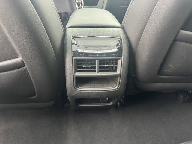 Used 2019 Cadillac XT5 Platinum AWD/4WD image 30