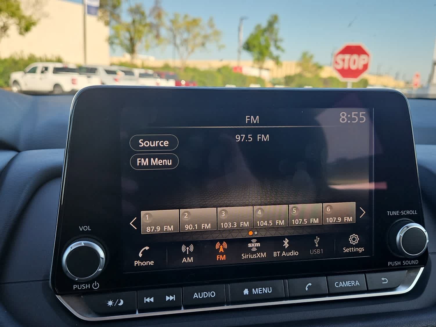 Used 2024 Nissan Rogue SV image 16