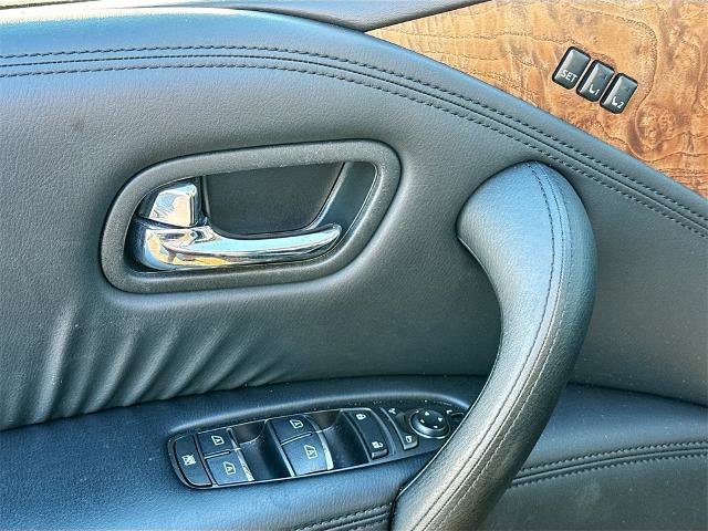 Used 2024 Nissan Armada SL image 16