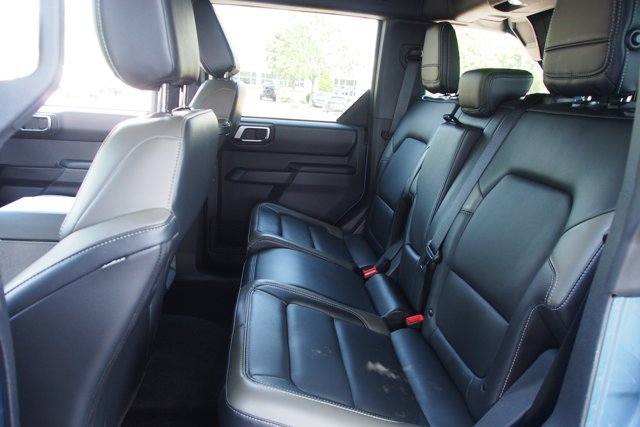 Certified 2025 Ford Bronco Outer Banks w/ Sasquatch Package AWD/4WD image 17