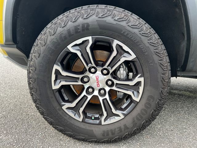 Used 2023 GMC Canyon AT4 w/ AT4 Premium Package AWD/4WD image 15