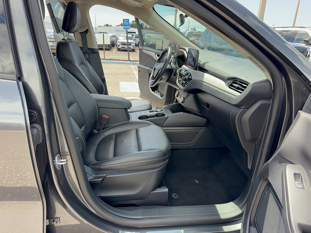 Certified 2020 Ford Escape SEL FWD image 13