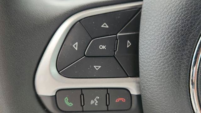 Used 2023 Jeep Renegade Trailhawk AWD/4WD image 23