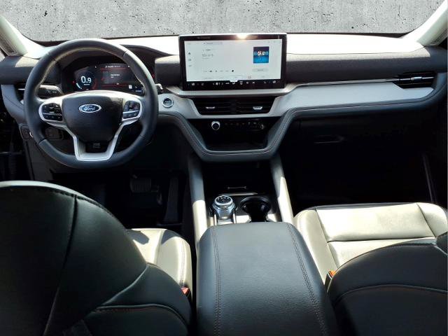 Certified 2025 Ford Explorer Active w/ Active Comfort Package AWD/4WD image 15