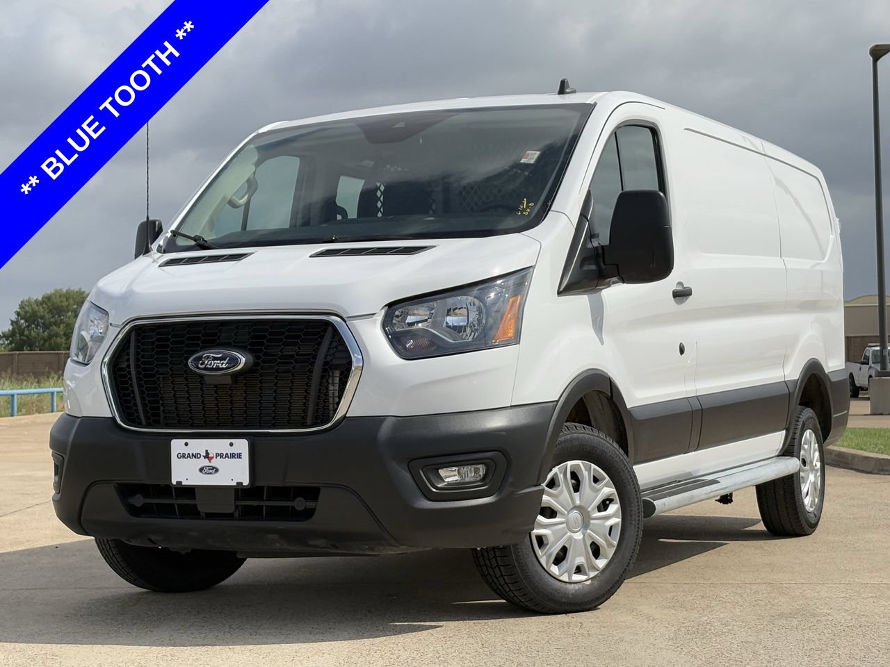Certified 2024 Ford Transit 250 Low Roof w/ Exterior Upgrade Package RWD image 2
