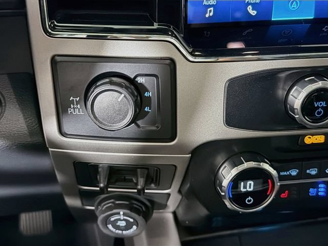Certified 2022 Ford F350 Lariat w/ Tremor Off-Road Package AWD/4WD image 20