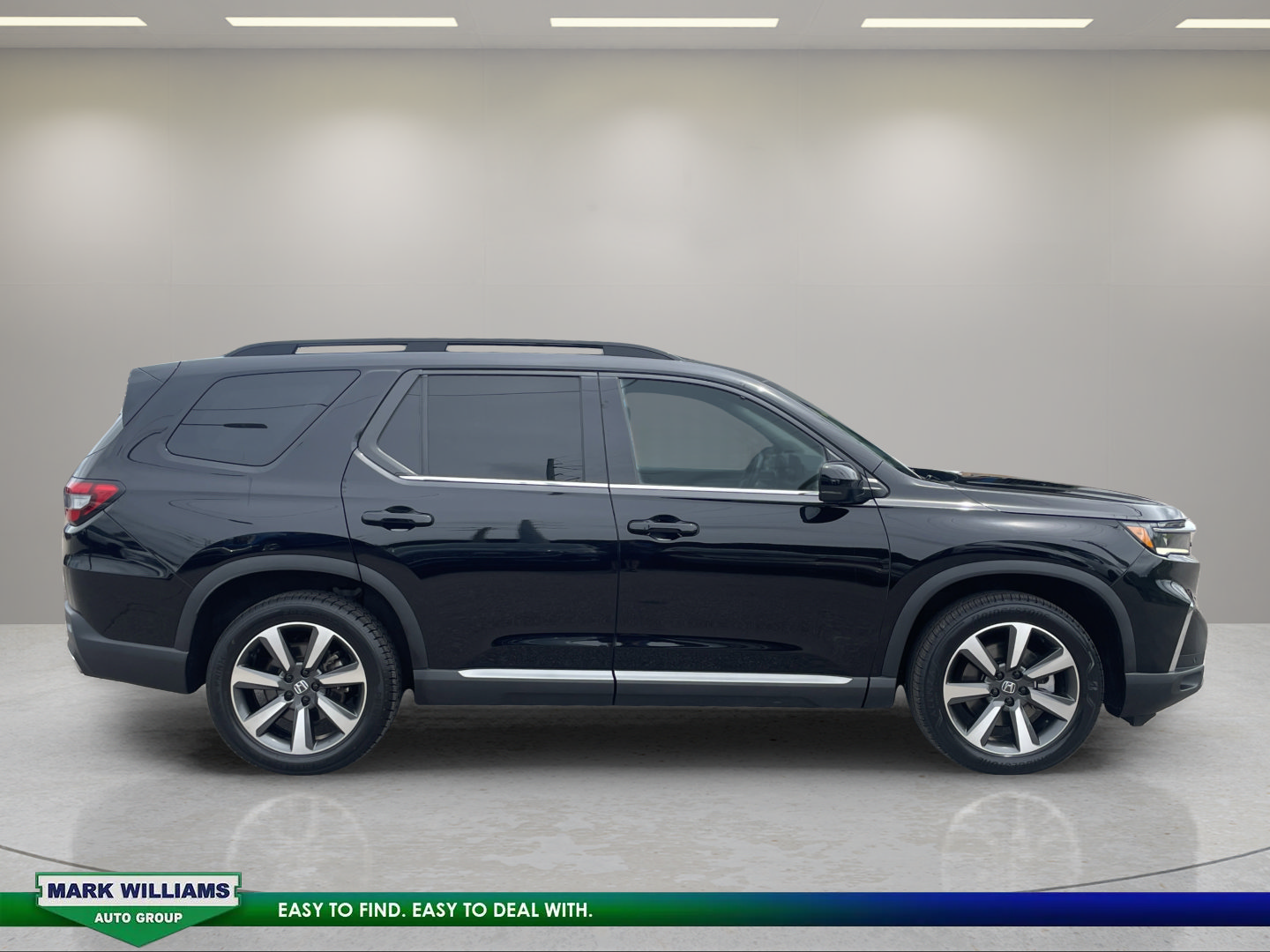 Used 2023 Honda Pilot Elite image 2