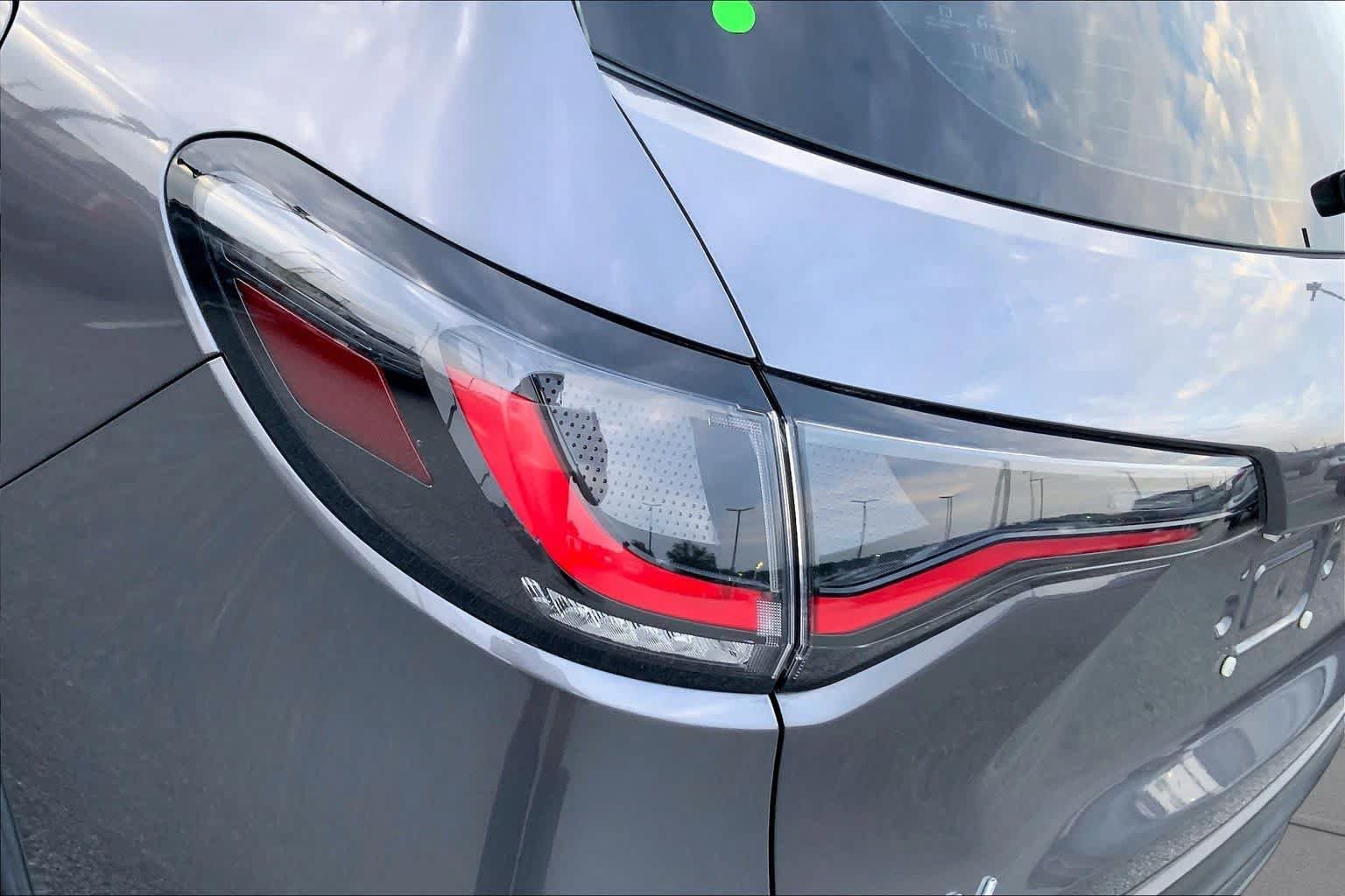 Used 2024 Honda HR-V LX image 27