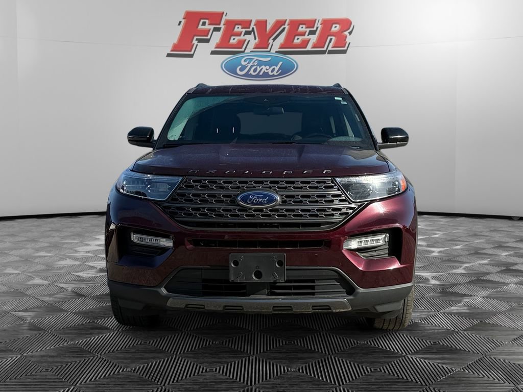 Certified 2022 Ford Explorer XLT w/ Equipment Group 202A image 7