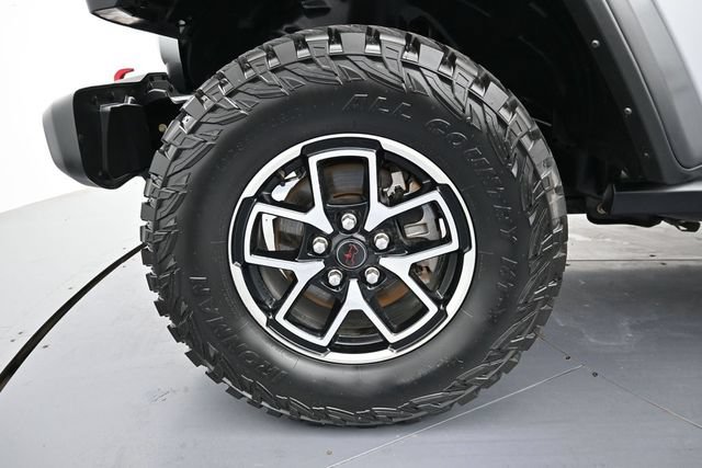 Used 2024 Jeep Wrangler Unlimited Rubicon AWD/4WD image 9