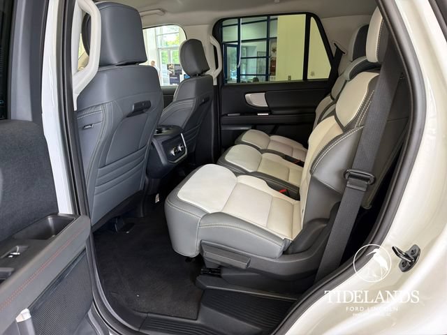 Certified 2025 Ford Expedition Active AWD/4WD image 30