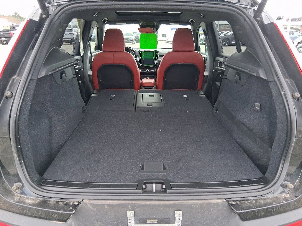 Used 2020 Volvo XC40 T5 Momentum AWD/4WD image 30