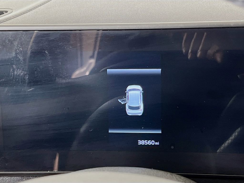 Used 2023 Kia Sportage EX image 15