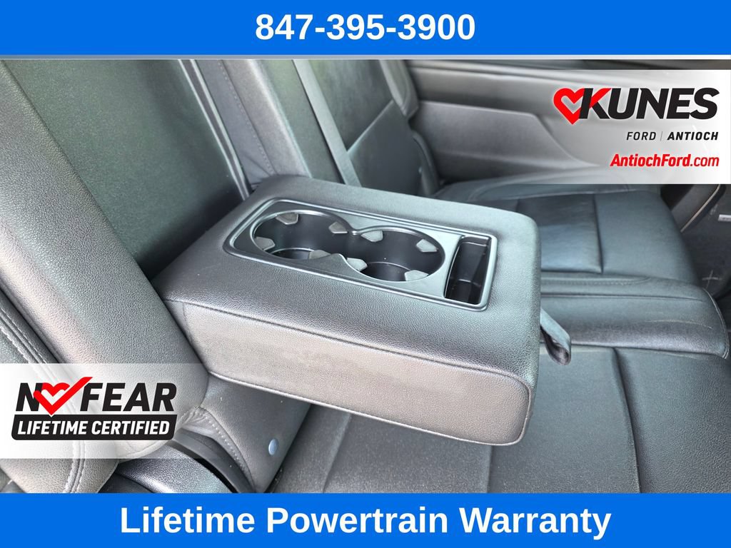 Used 2023 Chevrolet Suburban LT AWD/4WD image 34
