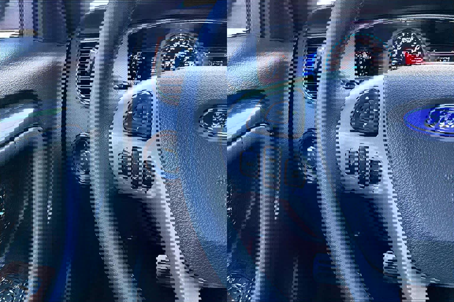 Certified 2017 Ford Taurus SHO image 25