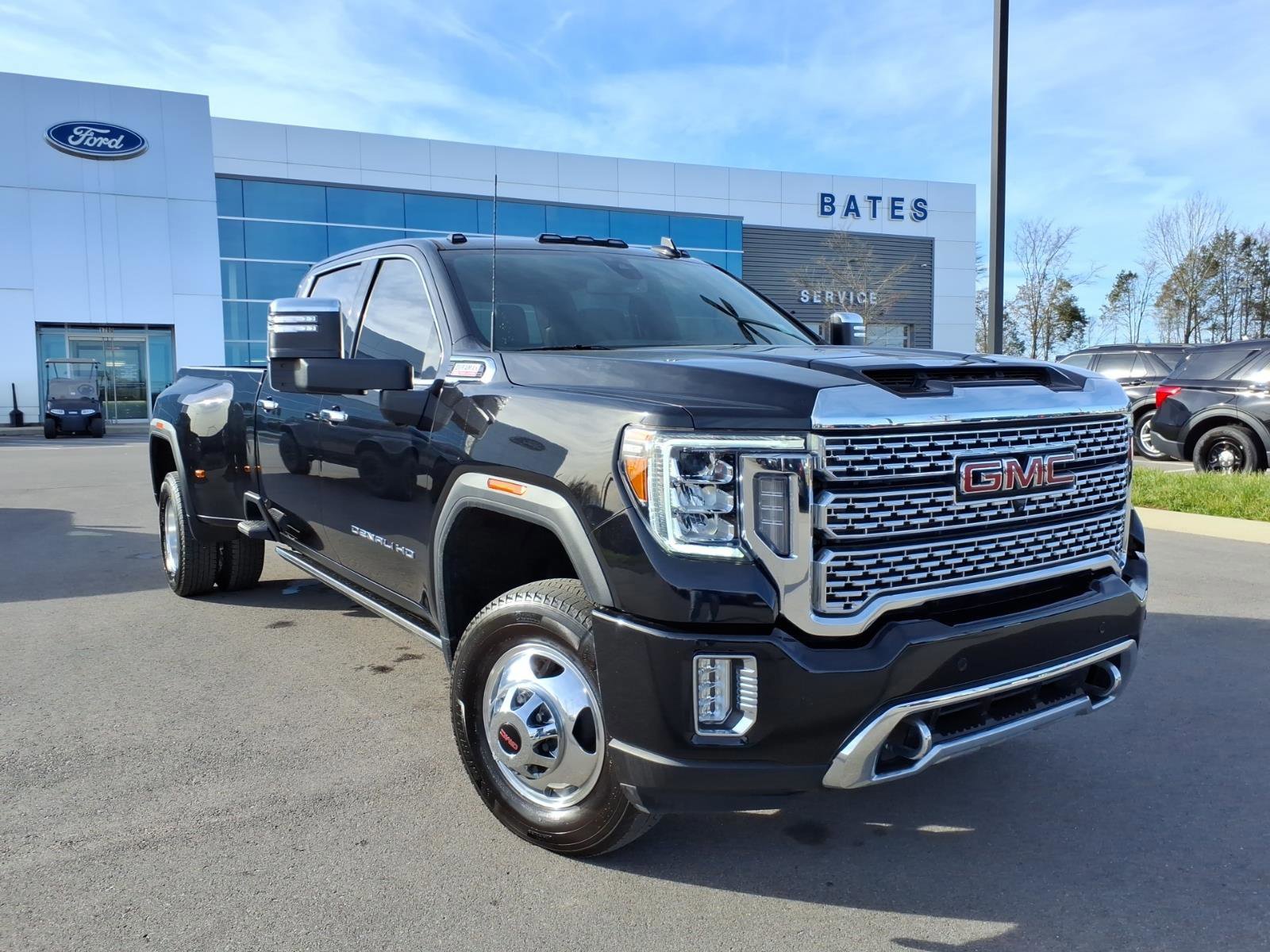 Used 2022 GMC Sierra 3500 Denali image 7