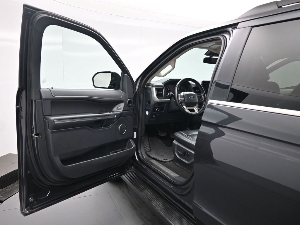 Certified 2024 Ford Expedition Max XLT image 35