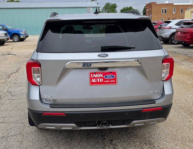 Certified 2021 Ford Explorer XLT w/ Equipment Group 202A AWD/4WD image 7