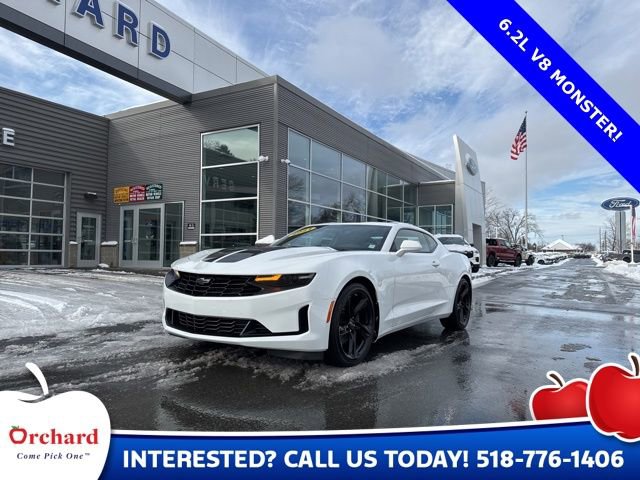 Used 2021 Chevrolet Camaro LT w/ Technology Package image 1