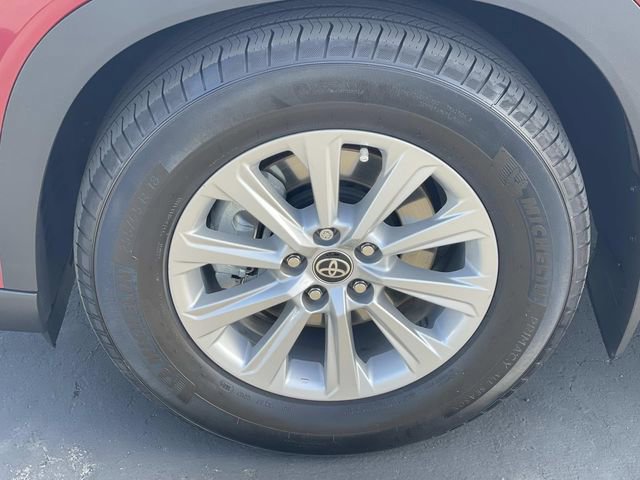 Used 2024 Toyota Grand Highlander XLE image 39