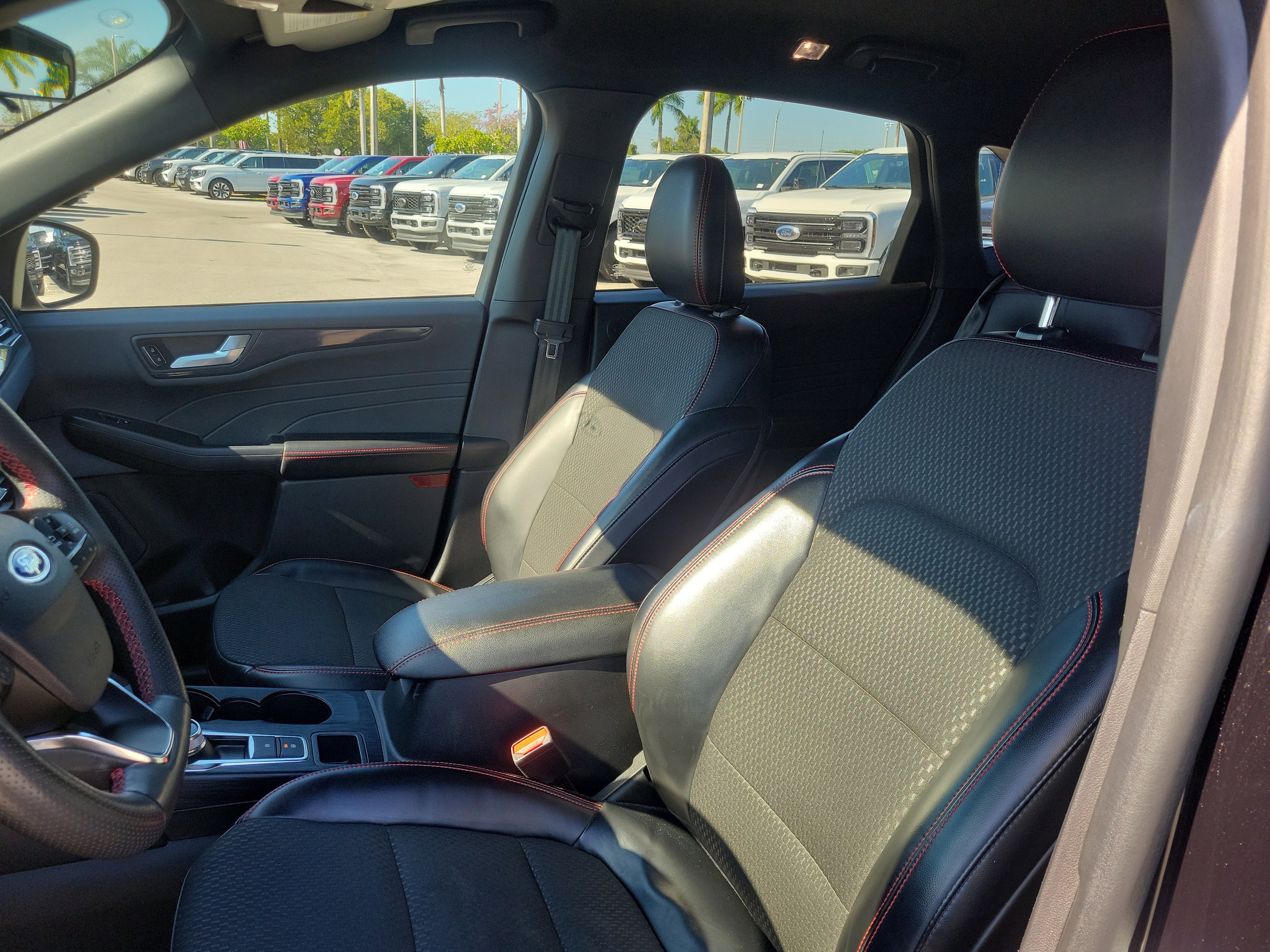 Certified 2023 Ford Escape ST-Line Select w/ Tech Pack #2 image 11