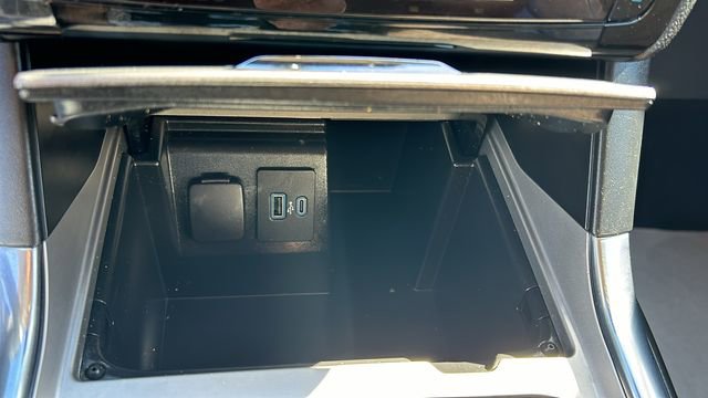 Certified 2022 Ford Explorer Limited w/ Class IV Trailer Tow Package image 26