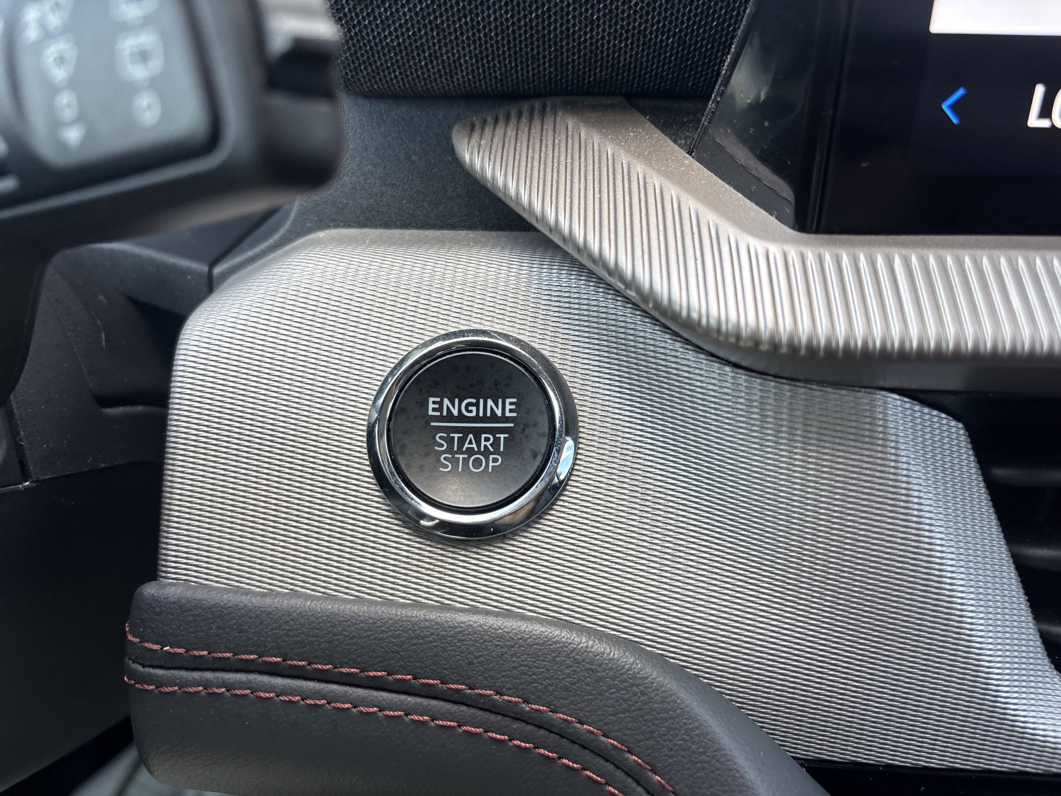 Certified 2025 Ford Explorer Active RWD image 33