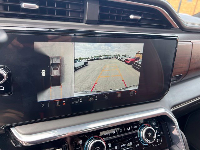 Used 2024 GMC Sierra 3500 Denali Ultimate AWD/4WD image 15