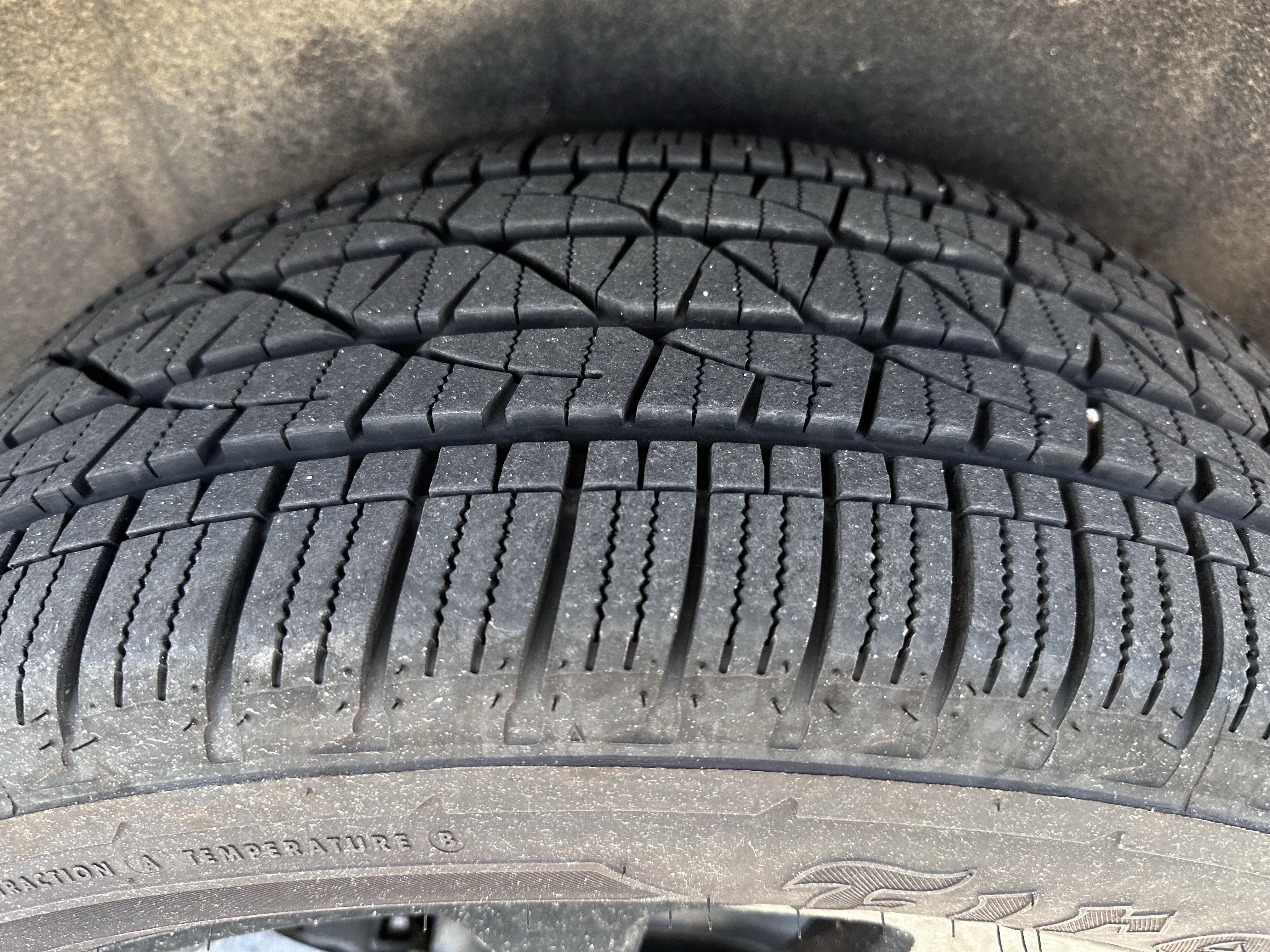 Used 2020 Jeep Grand Cherokee Altitude AWD/4WD image 10