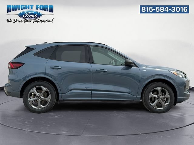 Certified 2024 Ford Escape ST-Line w/ Tech Pack #1 AWD/4WD image 6