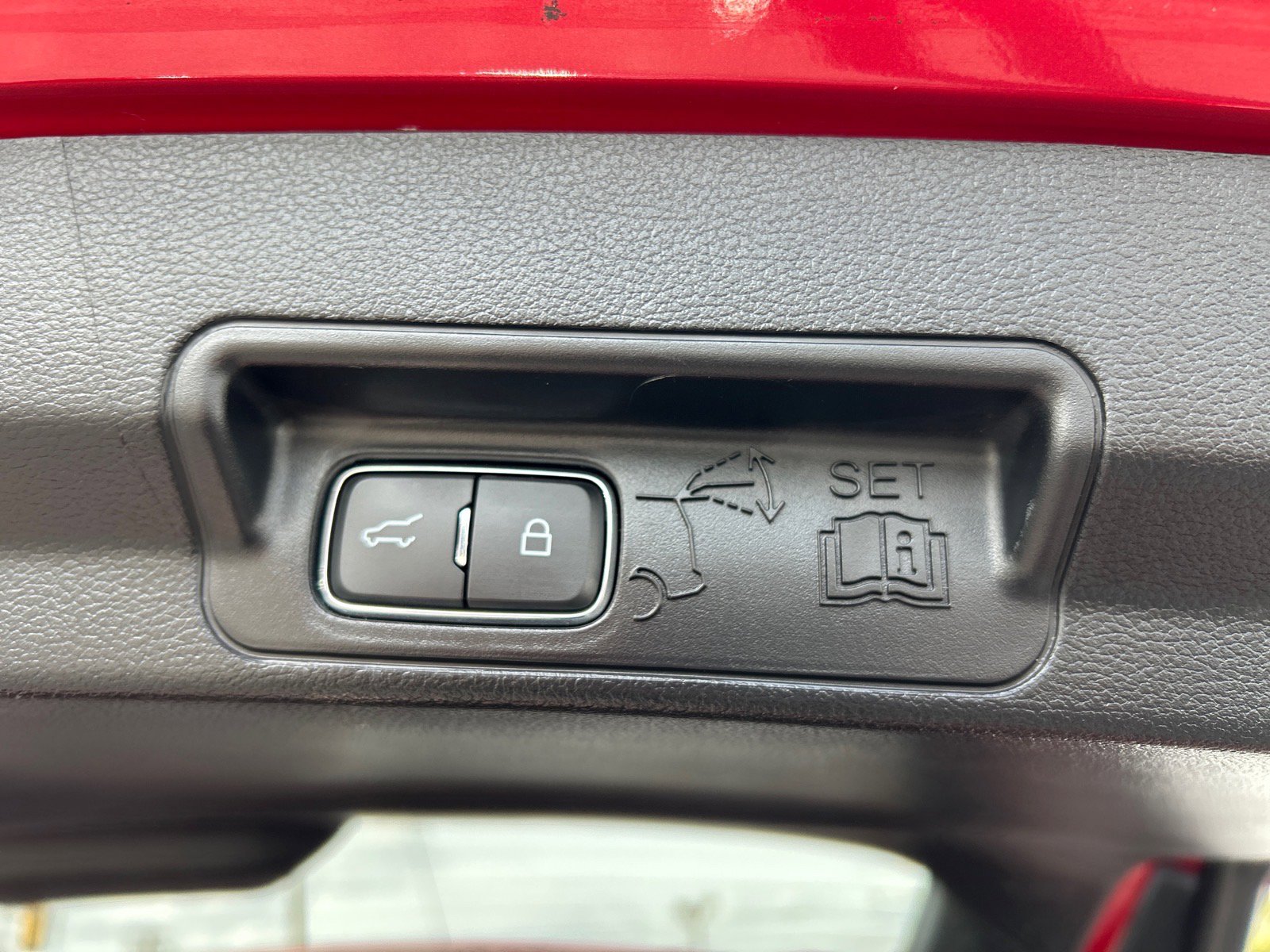 Certified 2020 Ford Explorer Limited w/ Class III Trailer Tow Package image 20