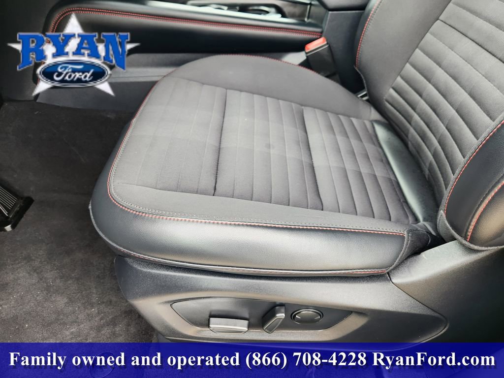 Certified 2025 Ford Explorer ST-Line AWD/4WD image 17