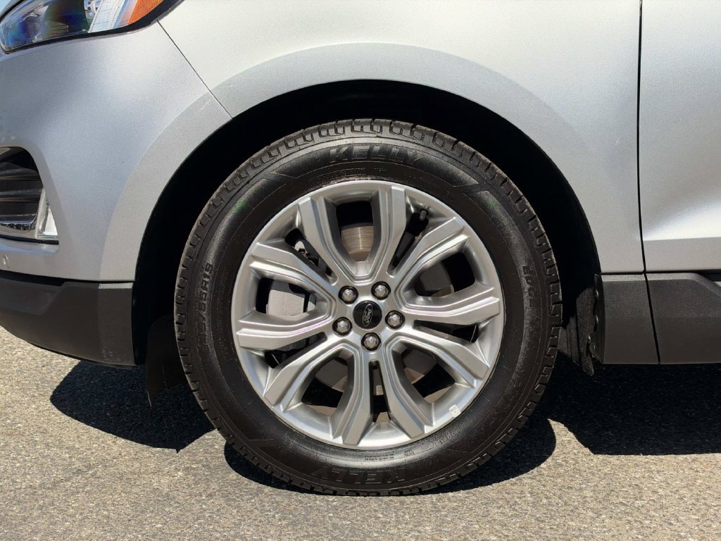 Certified 2024 Ford Edge Titanium AWD/4WD image 29