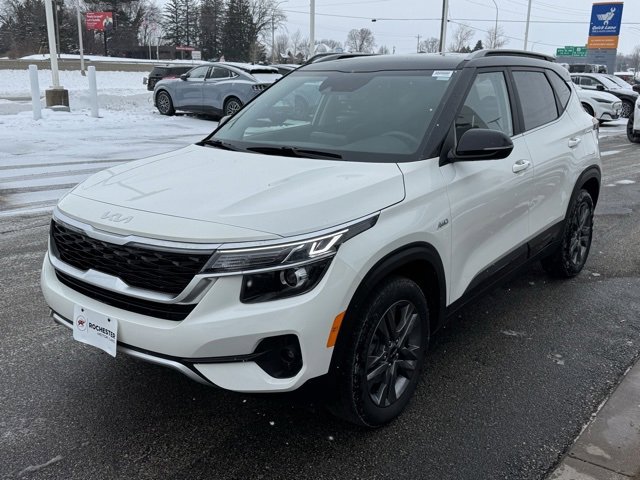 Used 2023 Kia Seltos S image 32