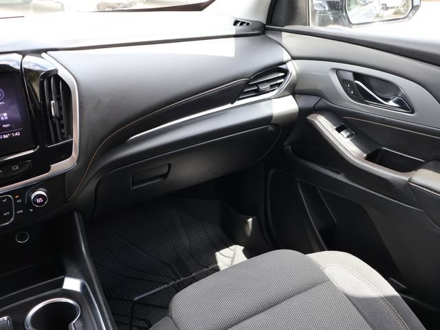 Used 2020 Chevrolet Traverse LT FWD image 13