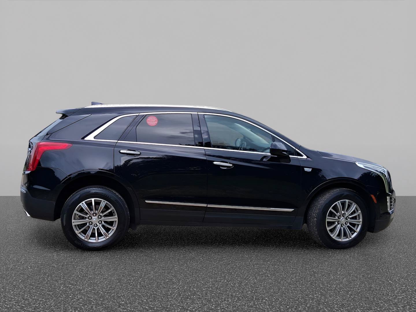 Used 2019 Cadillac XT5 Premium Luxury w/ Driver Assist Package FWD image 7
