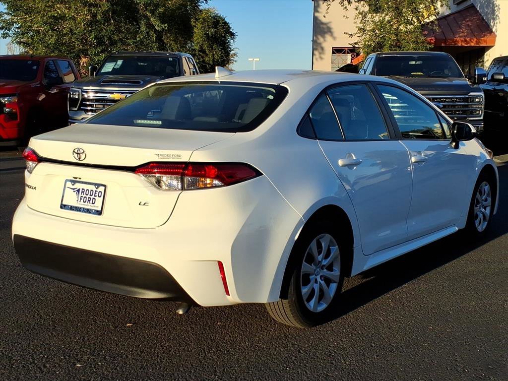 Used 2024 Toyota Corolla LE image 4