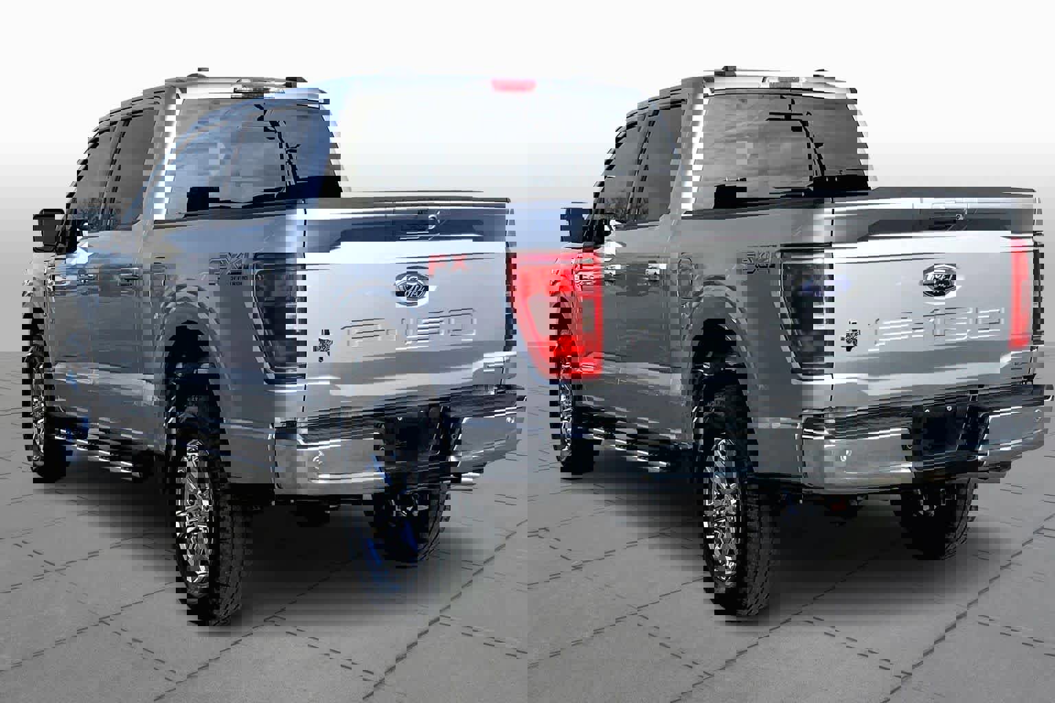 Certified 2022 Ford F150 XLT w/ Equipment Group 302A High image 2