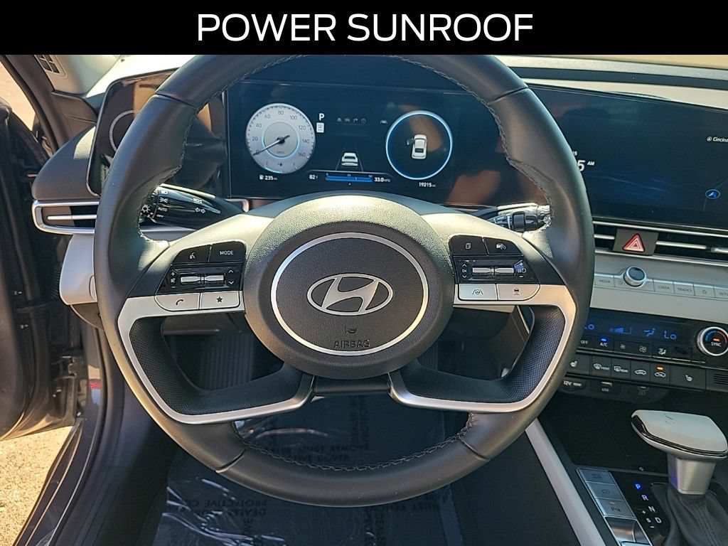 Used 2024 Hyundai Elantra Limited FWD image 21