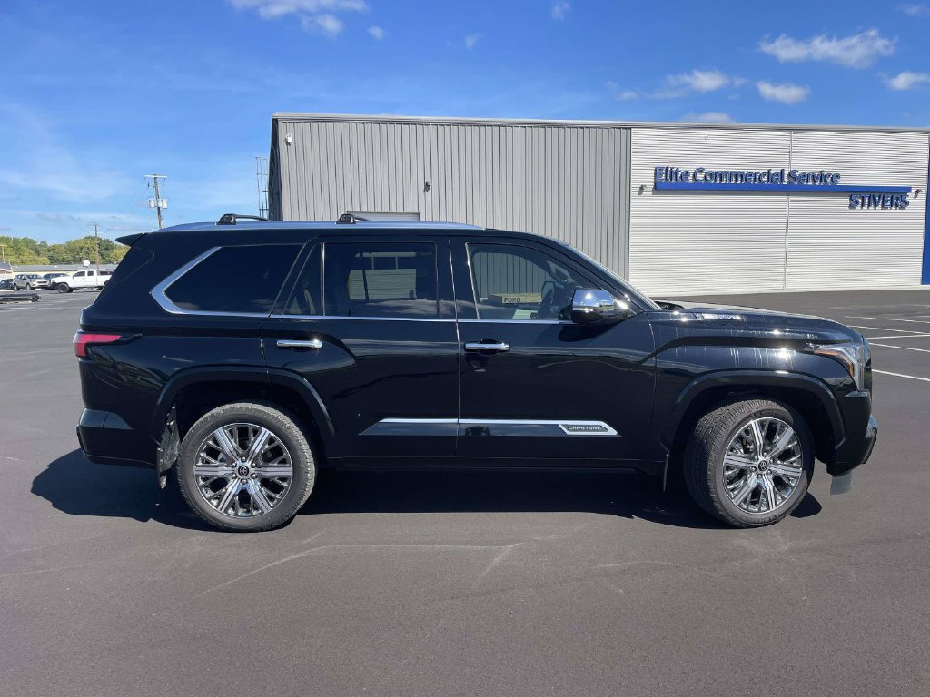Used 2024 Toyota Sequoia Capstone AWD/4WD image 2