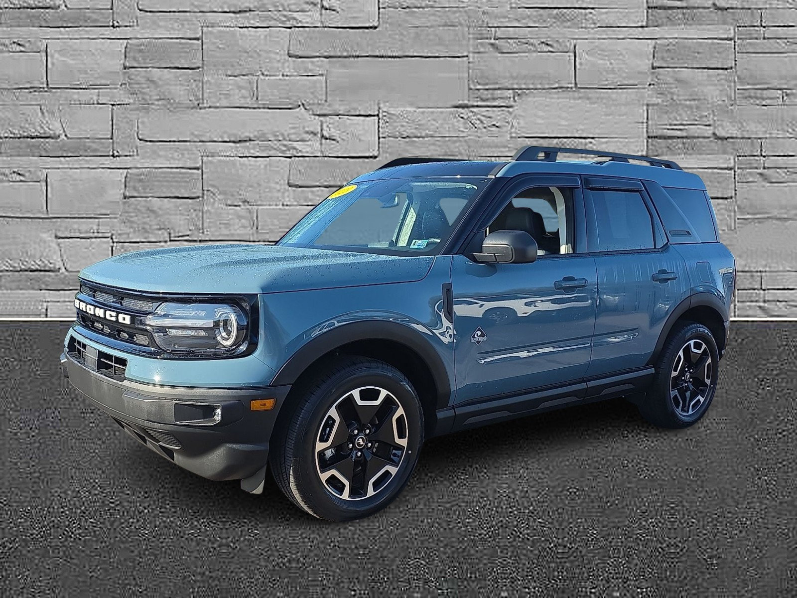 Certified 2023 Ford Bronco Sport Outer Banks w/ Tech Package AWD/4WD image 5