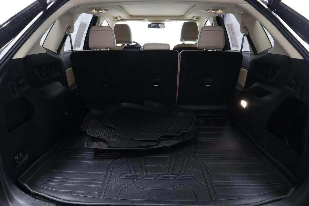 Certified 2023 Ford Edge SEL w/ Convenience Package AWD/4WD image 16